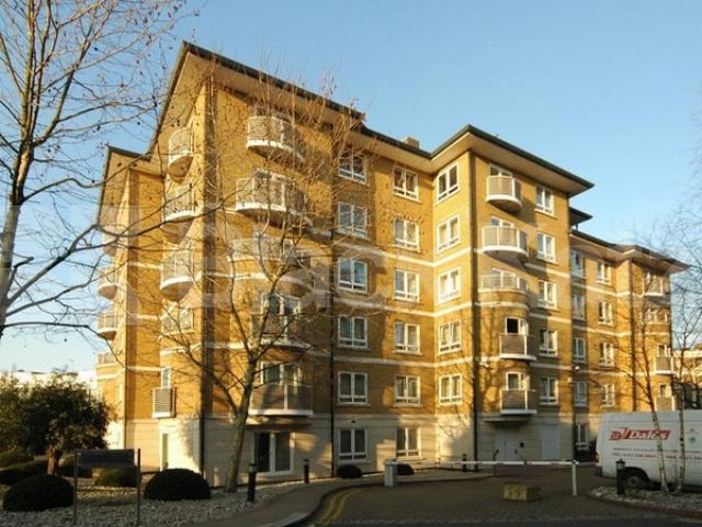 			1 Bedroom, 1 bath, 1 reception Flat			 Carlton Gate, MAIDA VALE
